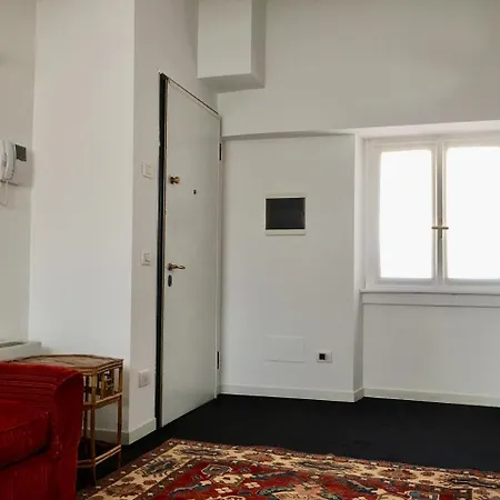 Carducci Charming Centro Apartment *