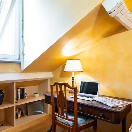 Apartment Carducci Charming Centro Milan